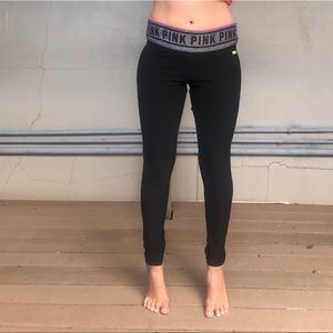 VS PINK LEGGINGS SIZE MEDIUM